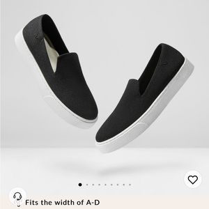 GUC Vivaia Round-Toe Slip-on Sneakers, very similar to Rothy's original sneaker